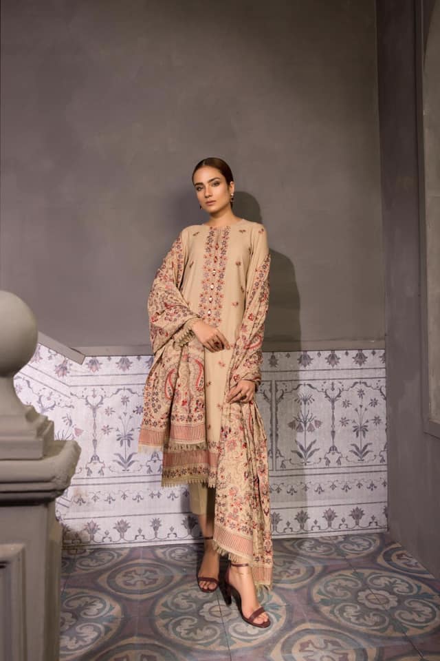 Golden Winter I Unstitched 3PC Wool Marina